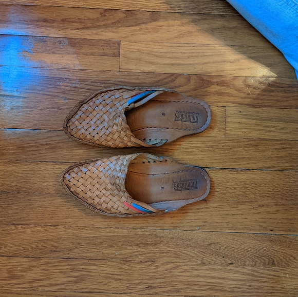 Mohinders Slides - Picture 2 of 4